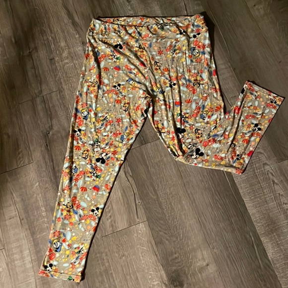 LulaRoe TC Disney Leggings - Picture 1 of 4